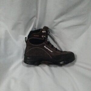 hiking boots